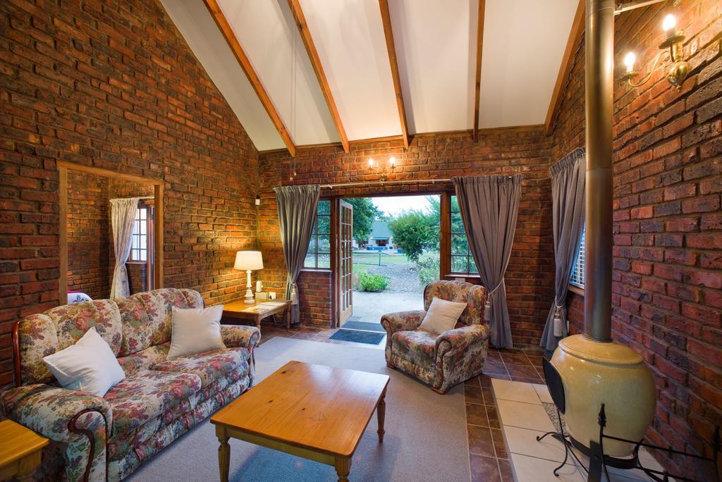 Swallows Nest Country Cottages Stormsrivier Extérieur photo